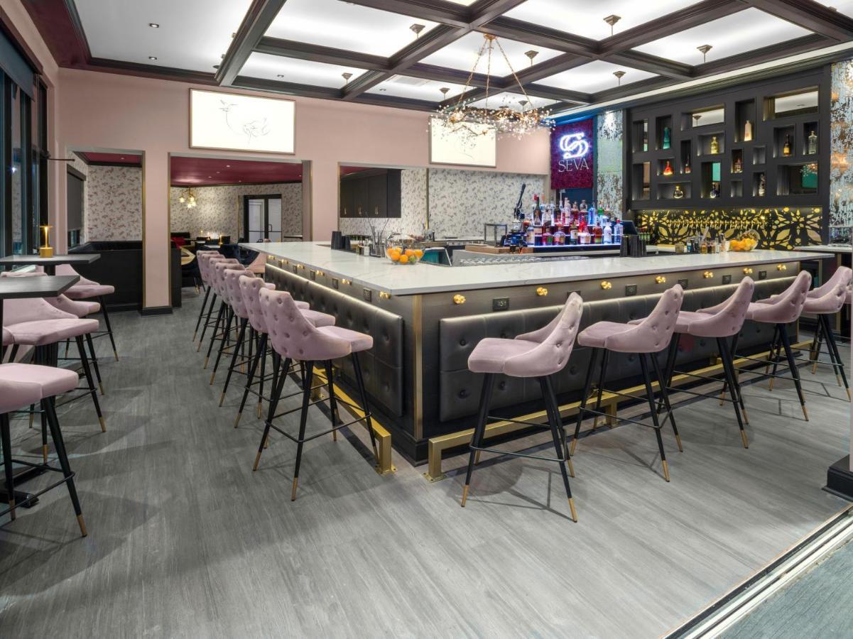Voco Niagara Falls - The Cadence By Ihg Eksteriør billede The bar at the 2019-2020 season