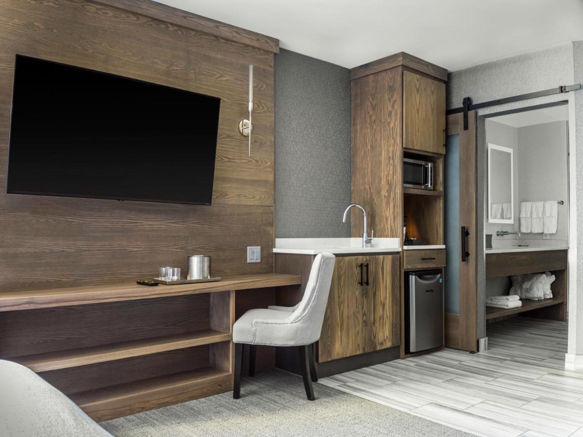 Voco Niagara Falls - The Cadence By Ihg Eksteriør billede A room at the Hotel Zags